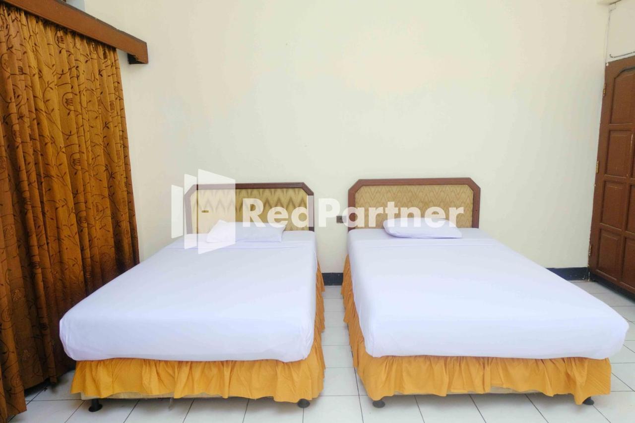 Hotel Transit 1 Makassar Redpartner Zewnętrze zdjęcie