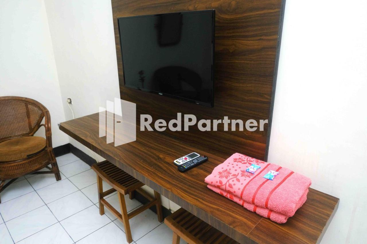 Hotel Transit 1 Makassar Redpartner Zewnętrze zdjęcie