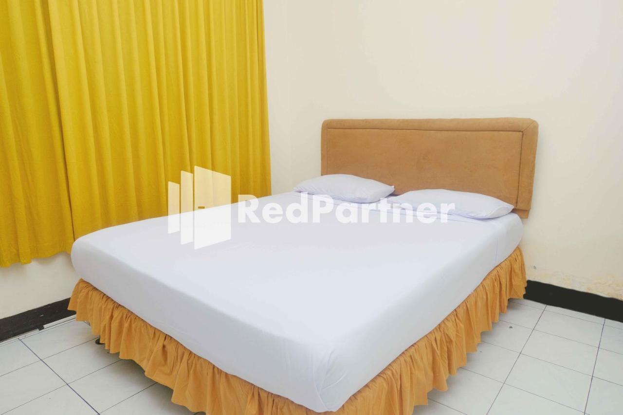 Hotel Transit 1 Makassar Redpartner Zewnętrze zdjęcie