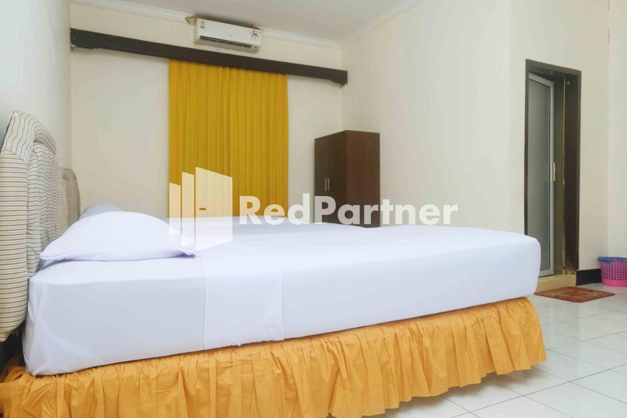 Hotel Transit 1 Makassar Redpartner Zewnętrze zdjęcie