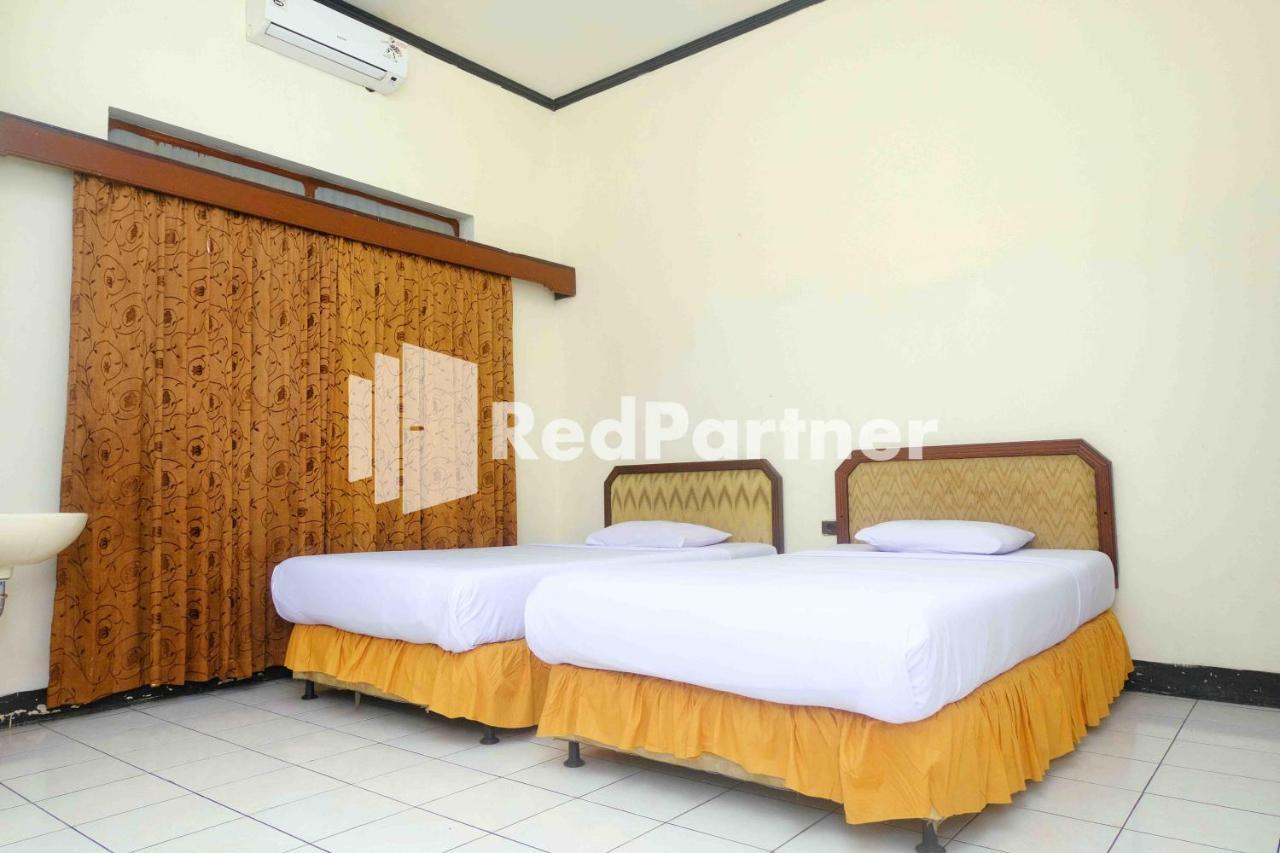 Hotel Transit 1 Makassar Redpartner Zewnętrze zdjęcie